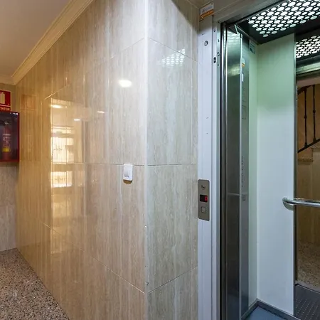 Apartamento Holidays2malaga Pasaje Cerca Estacion Tren Ave *