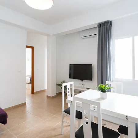 Apartamento Holidays2malaga Pasaje Cerca Estacion Tren Ave *