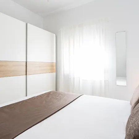 Apartament Holidays2malaga Pasaje Cerca Estacion Tren Ave